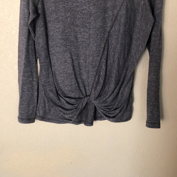 Zella long sleeve - Picture 4 of 7